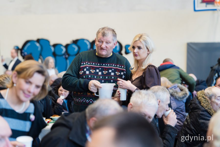 Radny miasta Jarosław Kłodziński podczas tradycyjnej gdyńskiej wigilii