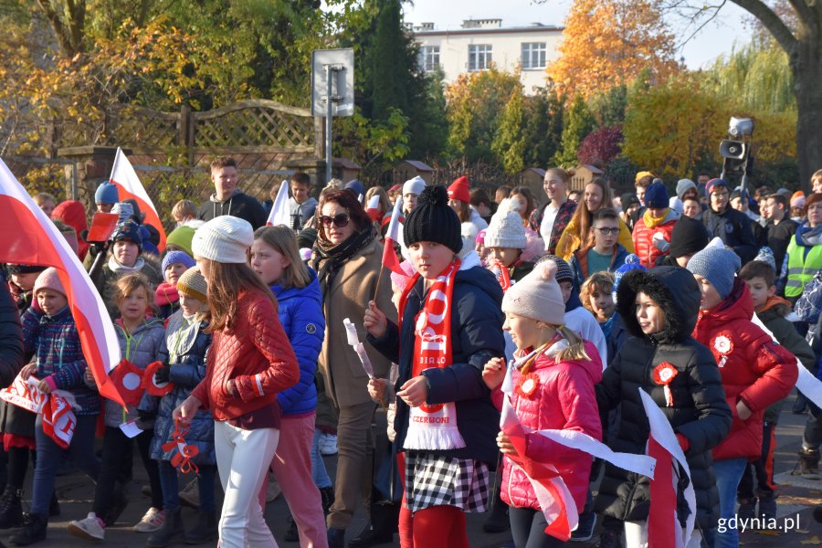 Dzielnicowa Parada Niepodległości w Orłowie // fot. Justyna Bronk