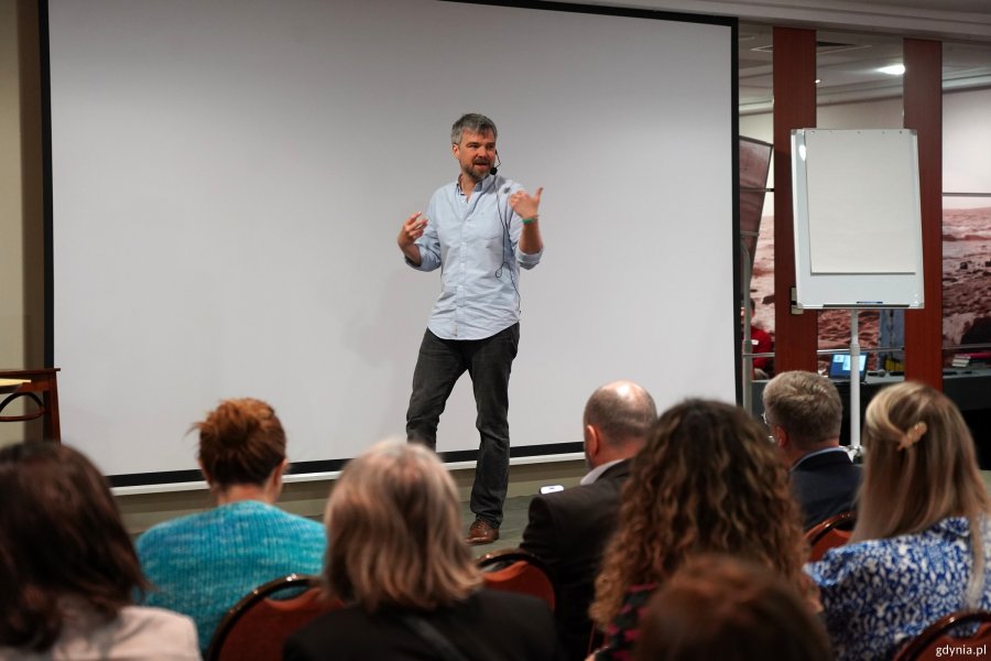 Prelekcja pisarza Zygmunta Miłoszewskiego