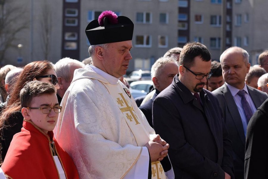 Społeczne obchody 8. rocznicy katastrofy smoleńskiej // fot. Michał Puszczewicz