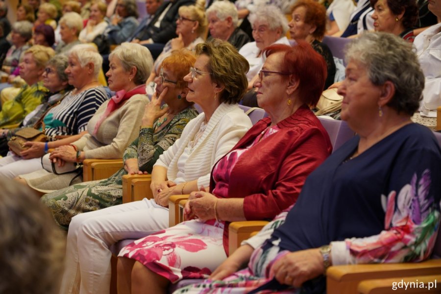 Uczestnicy jubileuszu 20-lecia Centrum Aktywności Seniora