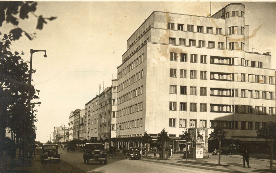 Dom mieszkalny Funduszu Emerytalnego Banku Gospodarstwa Krajowego. Na fotografii skrzydło zbudowane w 1936 r., fot. nieznany, 1936 r., zbiory MMG