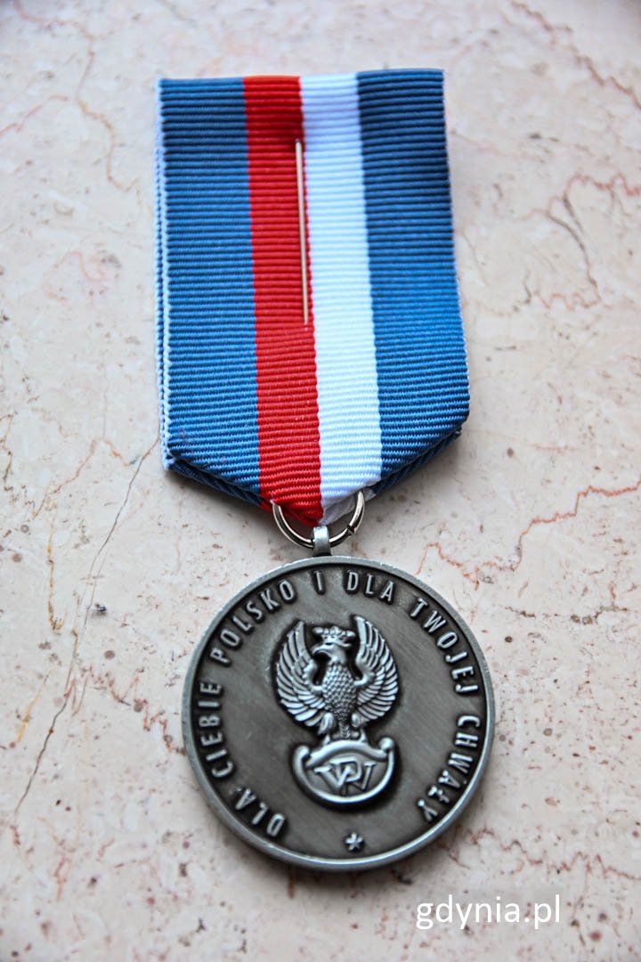 medal „Dla Ciebie Polsko i dla Twej chwały w 150. rocznicę urodzin gen. Józefa HALLERA” (fot. Michał Sałata)