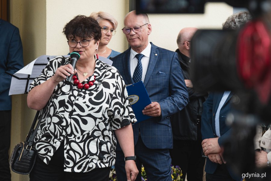 Symboliczna uroczystość przekazania karetki dla hospicjum w Gdyni-Oksywiu, fot. Kamil Złoch