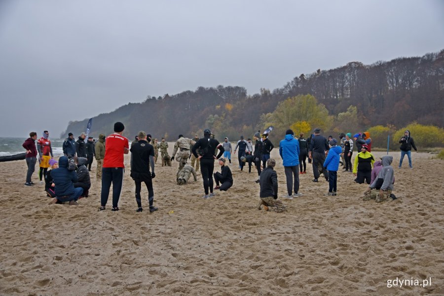 Odważny trening na plaży w Babich Dołach // fot. Paweł Kukla