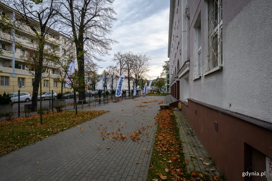 Mieszkańcy chętnie skorzystali z możliwości konsultacji z ekspertami w VI LO, fot. Dawid Linkowski