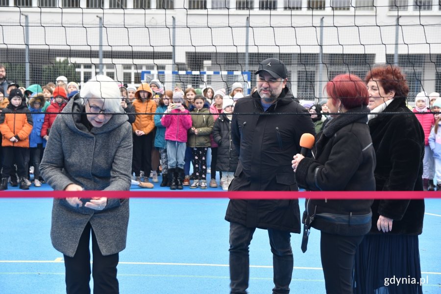 Oficjalne otwarcie boiska przy SP nr 21 w Gdyni / fot. Dawid Kowalski