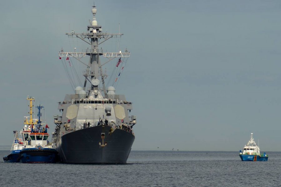 Amerykański niszczyciel rakietowy USS Farragut, fot. kmdr ppor. Radosław Pioch