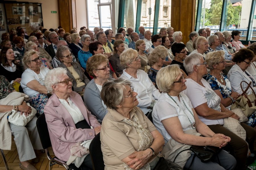 Zakońćzenie roku szkolnego 2016/17 Gdyńskiego Uniwersytetu Trzeciego Wieku // fot. A. Trafas