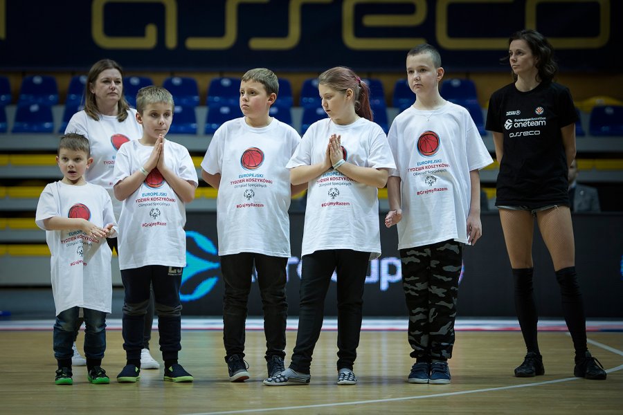 Gdyński OneTeam wystąpił w przerwie meczu EuroCup między Asseco Arką i Albą Berlin, fot. Mariusz Mazurczak