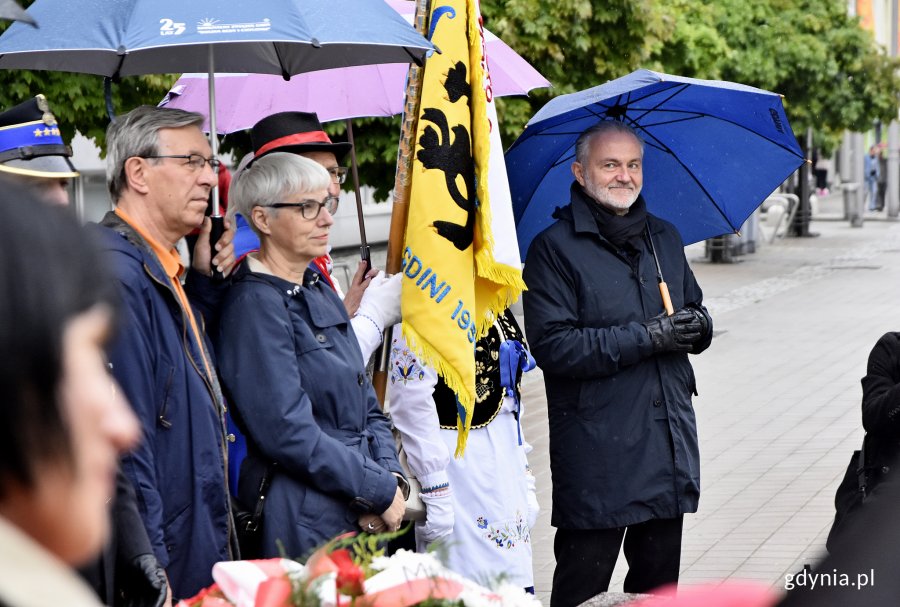 W uroczystości uczestniczyli m.in.: prezydent Gdyni Wojciech Szczurek, przewodnicząca gdyńskiej Rady Miasta Joanna Zielińska i radny miasta Zenon Roda // fot. Kamil Złoch