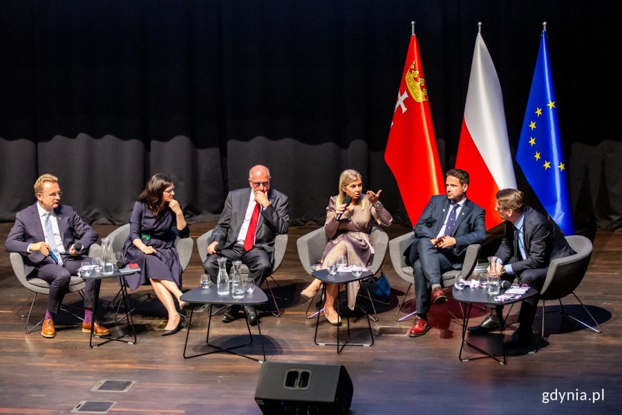 Debata poświęcona pamięci Pawła Adamowicza w ramach Międzynarodowego Forum Obywatelskiego // fot. Piotr Hukało