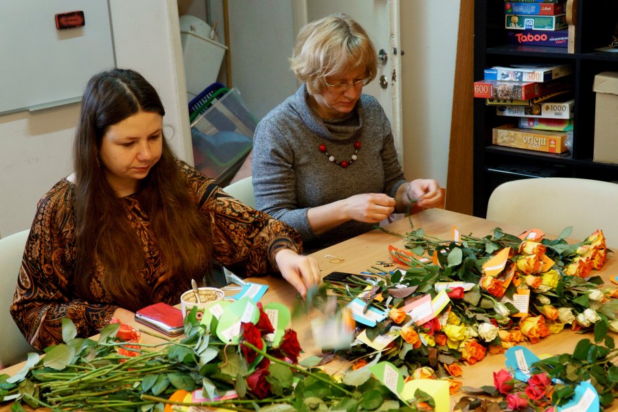 Akcja "Róża od św. Walentego" // fot. Aleksander Trafas, Laboratorium Innowacji Społecznych