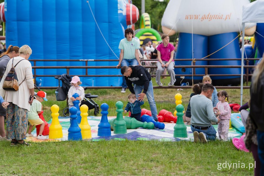 Miejski Dzień Dziecka &ndash; &bdquo;Morska przygoda z Treflikami&rdquo; w Kolibkach (fot. Paweł Budziński)
