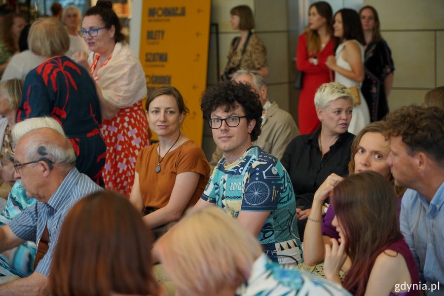 „Alicja Wyszogrodzka. Polskie Projekty Polscy Projektanci” –ludzie na wernisażu wystawa w Muzeum Miasta Gdyni