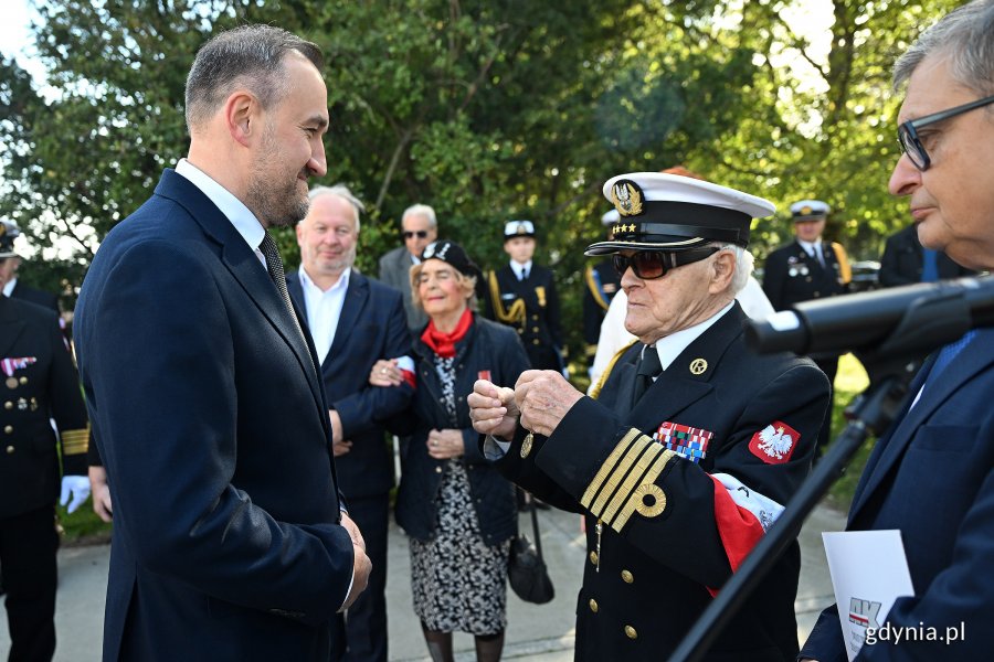  Dzień Polskiego Państwa Podziemnego – uroczystości z okazji 86. rocznicy jego utworzenia pod Pomnikiem Armii Krajowej w Gdyni (fot. Michał Puszczewicz)