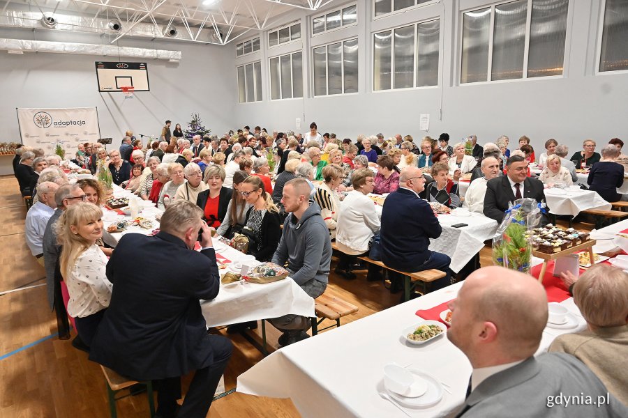 Wigilia dla seniorów w Przystani Chylońska 237
