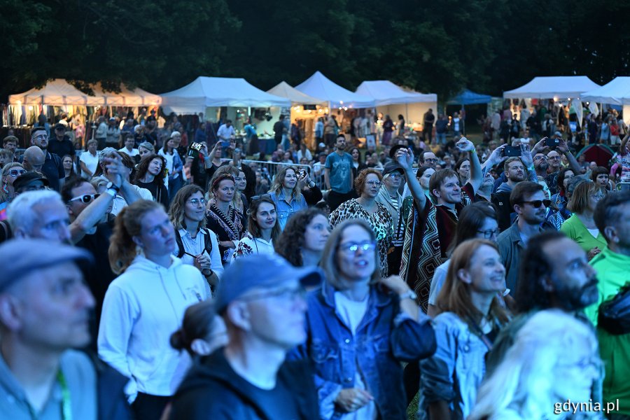 Publiczność podczas jednego z koncertów w ramach Globaltiki w parku Kolibki
