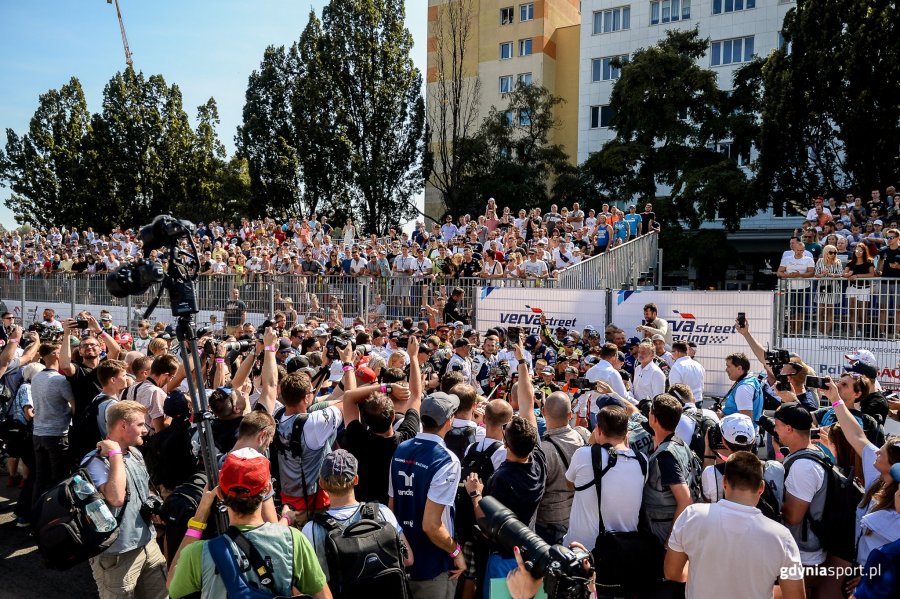 Gdynia znalazła się w centrum motoryzacyjnej Polski - wszystko za sprawą Verva Street Racing Gdynia 2019 // fot. Dawid Linkowski