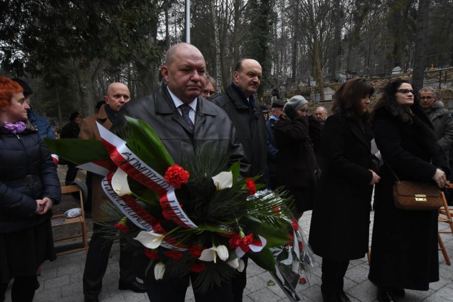 Odsłonięcie tablicy Pamięci Ofiar Stutthof na cmentarzu witomińskim // fot. Lechosław Dzierżak