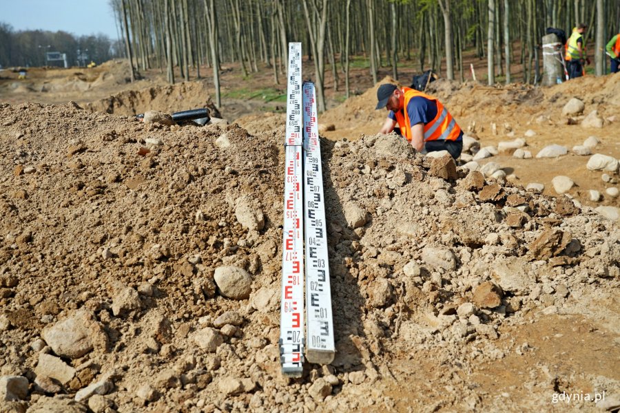 Stanowisko archeologiczne w miejscu, gdzie znaleziono kurhany podczas prac nad budową Obwodnicy Witomina 