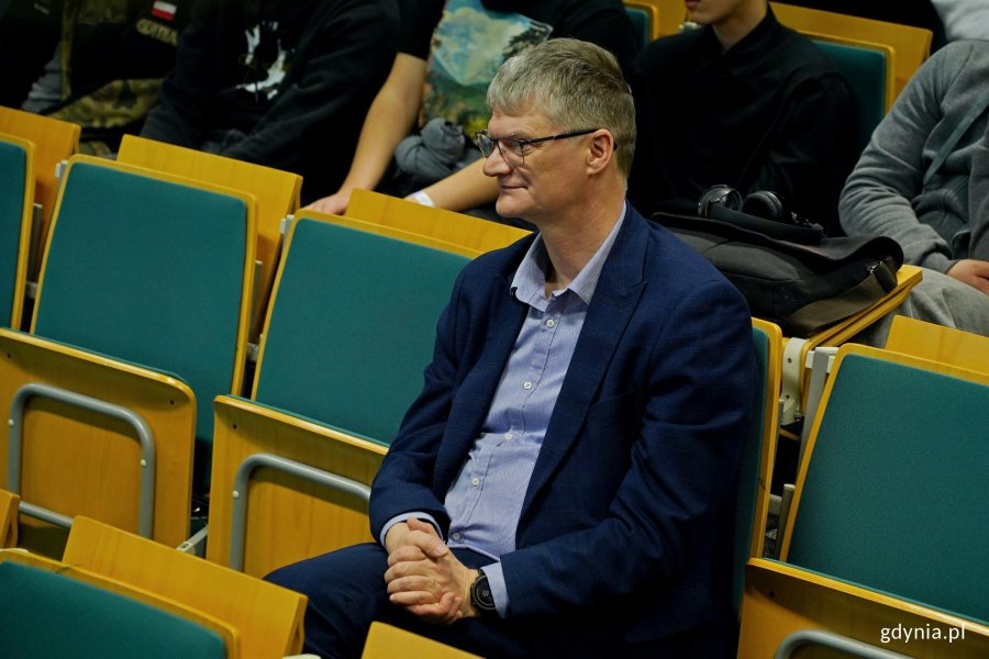 Wiceprezydent Gdyni Rafał Geremek podczas debaty &bdquo;Poza schematami&rdquo; 