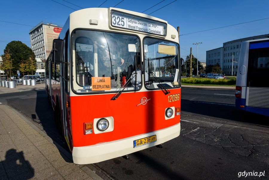 Podróż sentymentalna linią 325, fot. Dawid Linkowski
