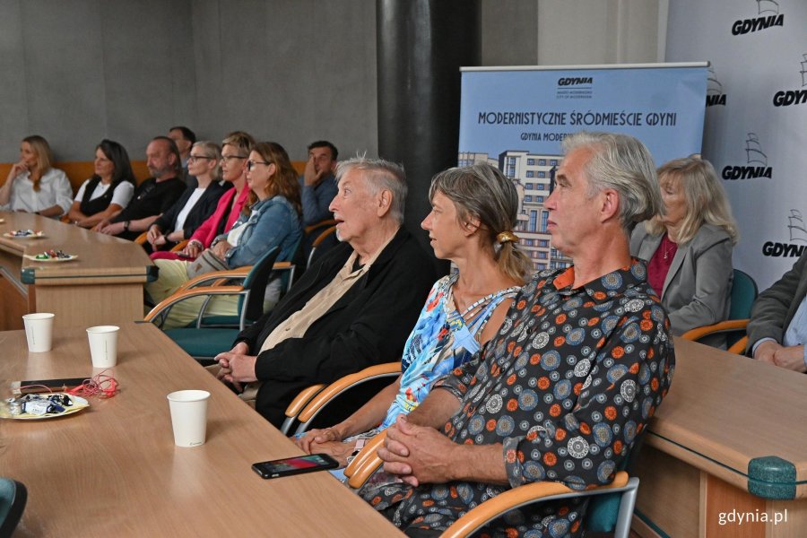 Uczestnicy spotkania w Urzędzie Miasta Gdyni