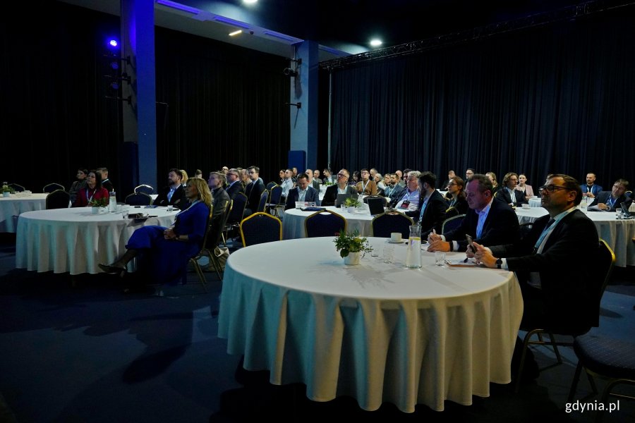 Uczestnicy Baltic Ports for Climate Conference 2025 zgromadzeni w sali koncertowej Zarządu Morskiego Portu Gdynia 