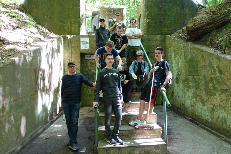 Uporządkowano historyczne stanowiska artyleryjskie na Kępie Redłowskiej