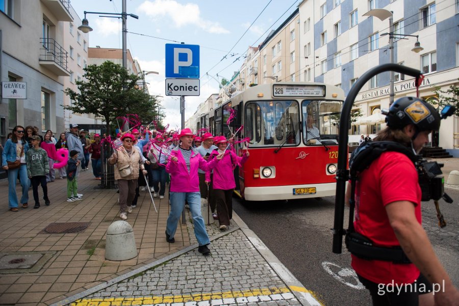 Zabytkowy trolejbus na ulicy Świętojańskiej