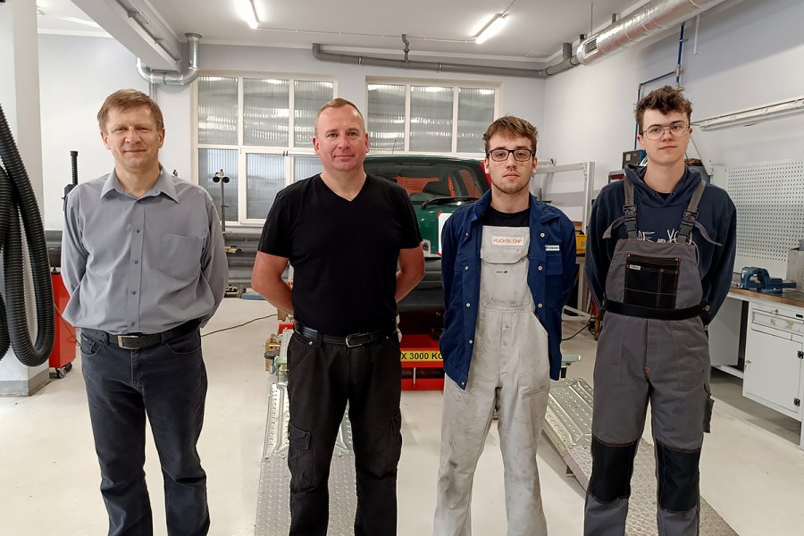 Mechanicy i instruktorzy