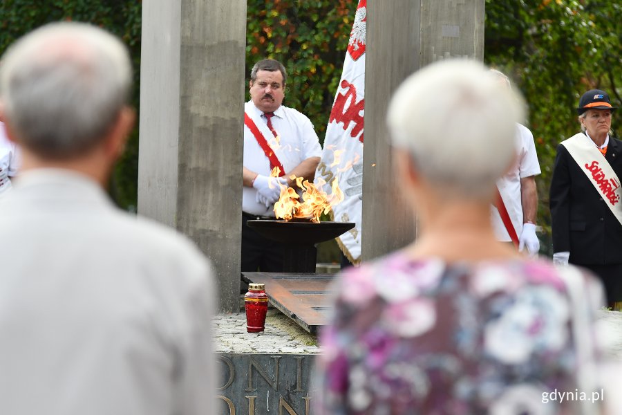 Sobotnie uroczystości pod pomnikiem, fot. Michał Puszczewicz