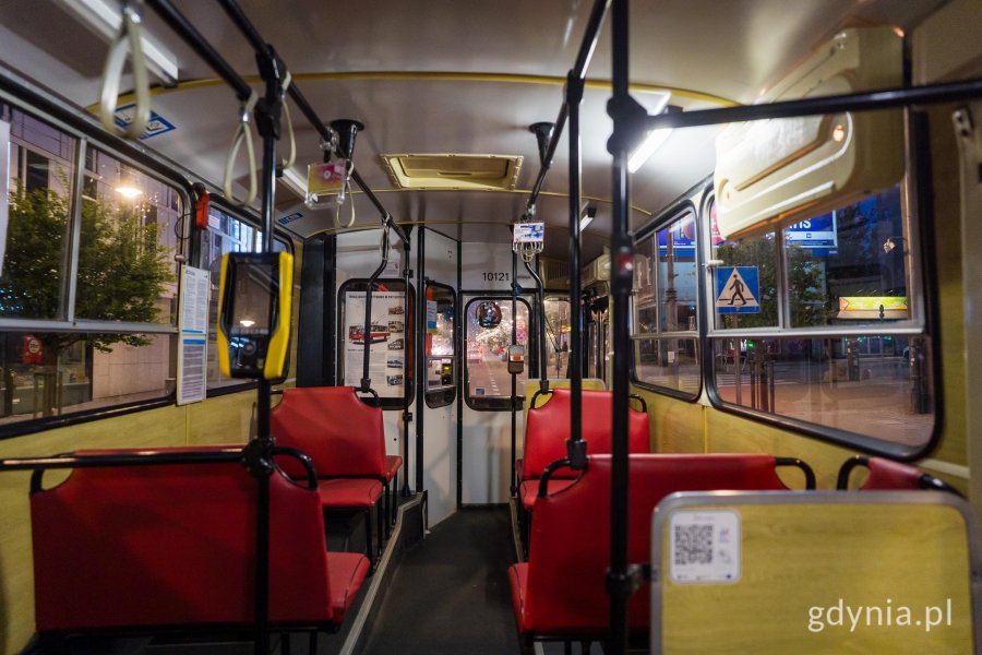 Zabytkowy trolejbus nas ul. Świętojańskiej (fot. Paweł Budziński)