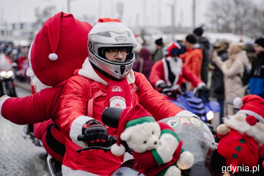 20. edycja parady „Mikołaje na motocyklach” - start w Gdyni, fot. Kamil Złoch