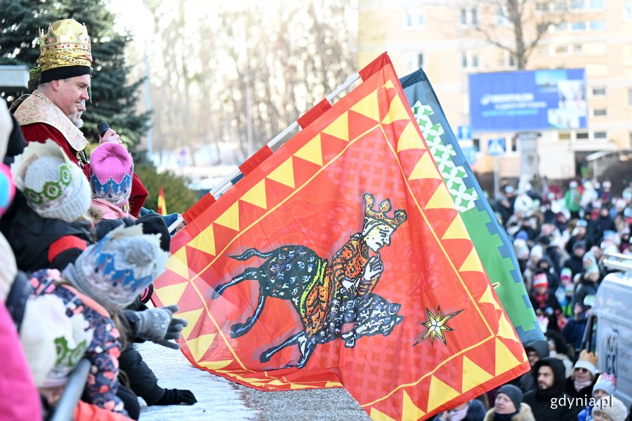 Orszak Trzech Kr&oacute;li na ulicach Gdyni 