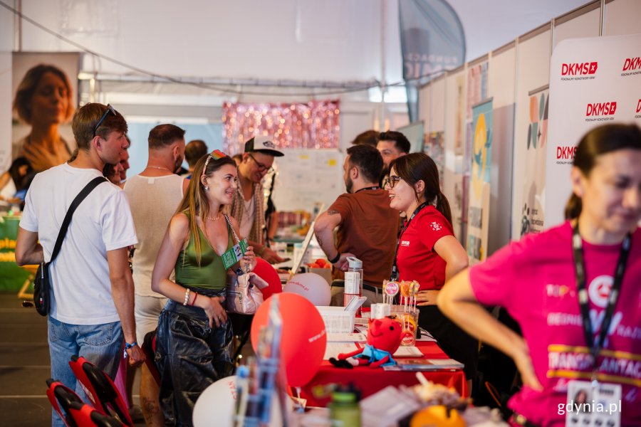 Festiwalowe miasteczko (fot. Karol Stańczak)