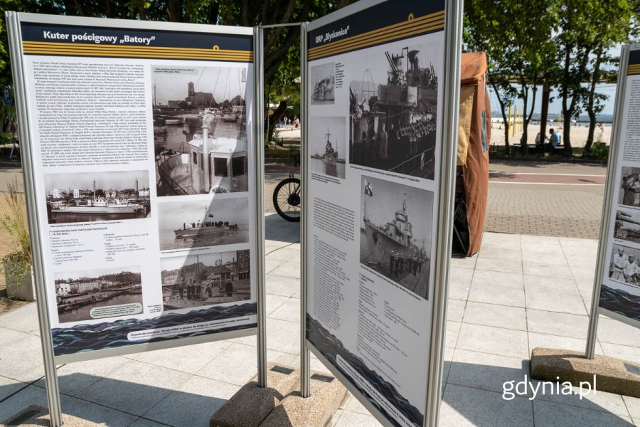 Tablice historyczne 