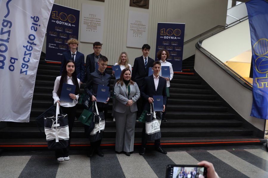 Finaliści szk&oacute;ł ponadpodstawowych 