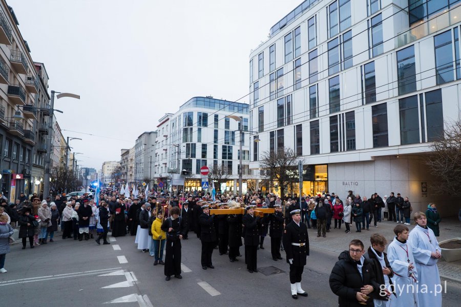 Gdyńska Droga Krzyżowa przeszła ulicami miasta 