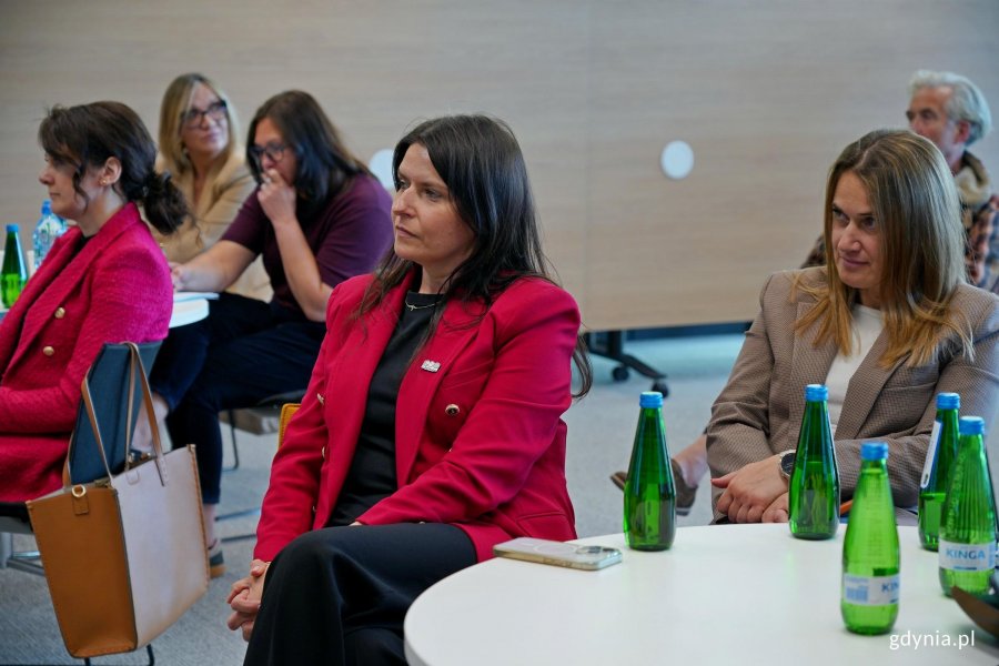 Mariola Śrubarczyk- Cichowska &ndash; wiceprzewodnicząca Rady Miasta Gdyni podczas posiedzenia Gdyńskiej Rady Dialogu Gospodarczego