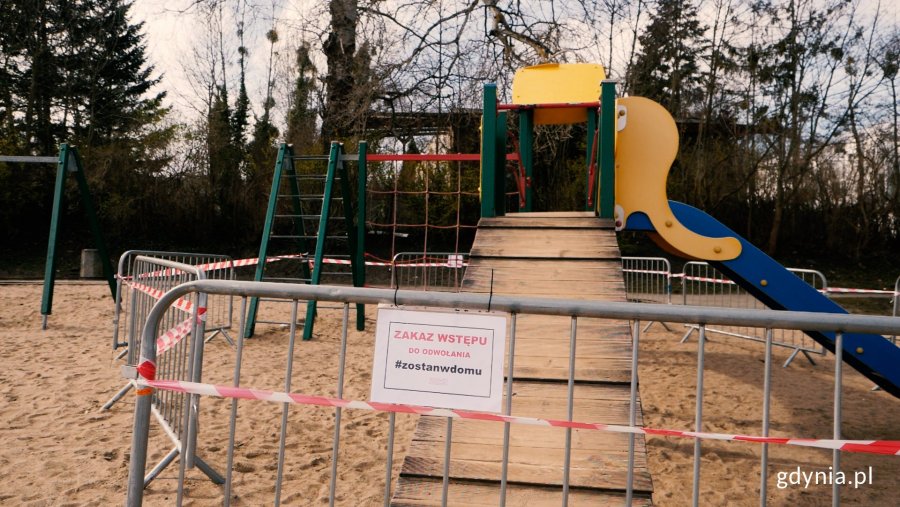 Place zabaw i siłownie zewnętrzne są zamknięte do odwołania // fot. Marcin Mielewski