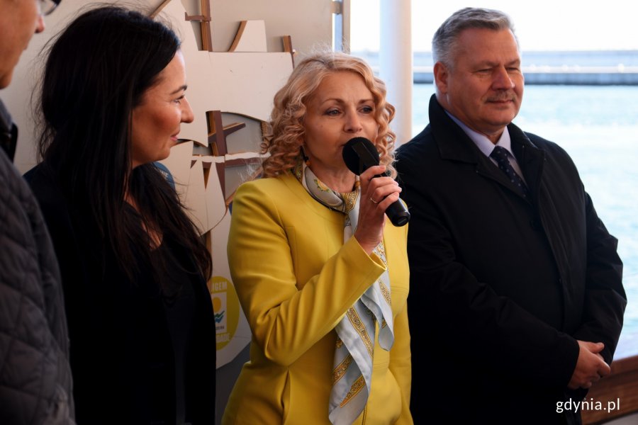 Inauguracja wystawy "Exotic Taste of Europe". Na zdjęciu: Elżbieta Sierżęga, radna miasta Gdyni / fot. Paweł Kukla