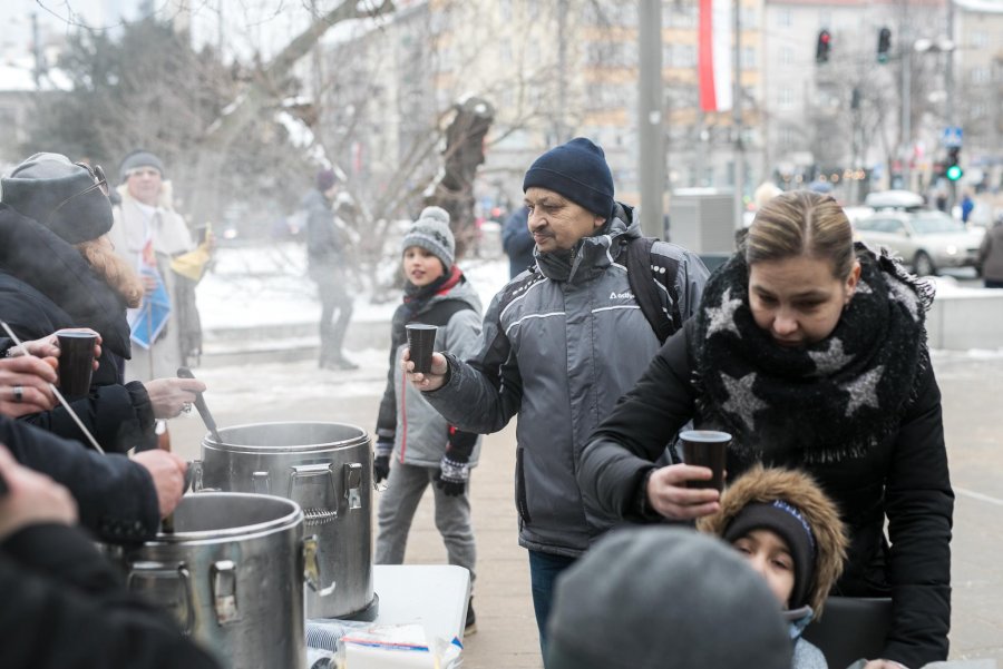 Urodzinowy toast gorącą czekoladą // fot. Karol Stańczak