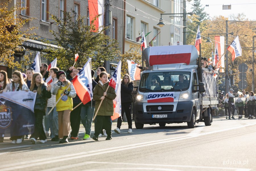 Parada Niepodleglości w Gdyni. Kolorowo, radośnie i dumnie! Fot. Karol Stańczak