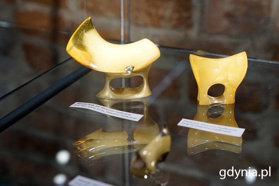 30 lat bursztynowego wzornictwa – biżuteria S&A Jewellery Design w Muzeum Bursztynu. Fot. Mirosław Pieślak