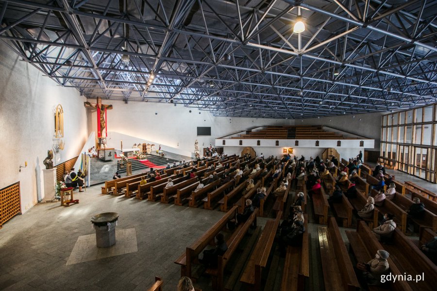 Msza święta w intencji ojczyzny w kościele Najświętszej Marii Panny Królowej Polski // fot. Karol Stańczak