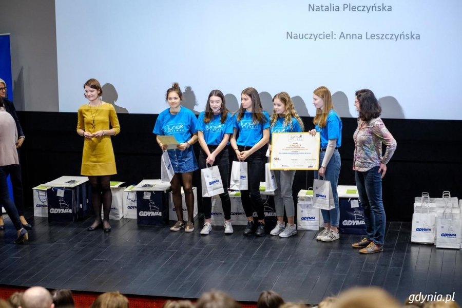 Finaliści konkursu „Junior Biznes” odebrali nagrody i wyróżnienia podczas Gali Finałowej w Gdyńskim Centrum Filmowym, fot. Dawid Linkowski