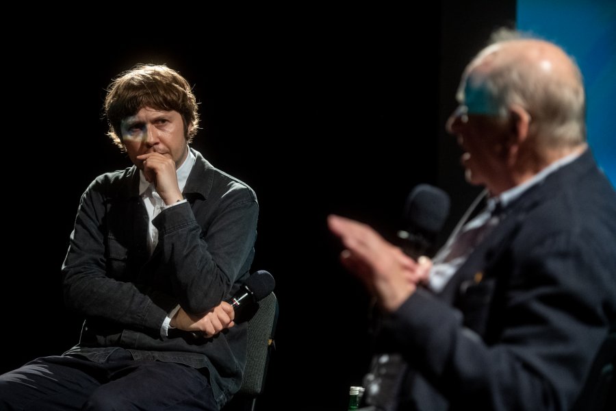 Wojciech Marczewski – tegoroczny laureat Platynowych Lwów oraz Piotr Pławuszewski podczas spotkania z cyklu „Masterclass”