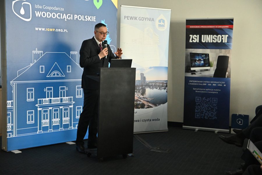 Podczas wydarzenia przemawiał prezes PEWiK Gdynia, Jacek Kieloch